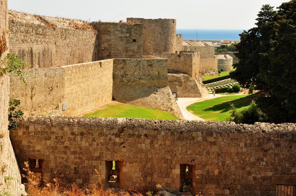 Antifanous Apartments Rhodes City Exterior photo